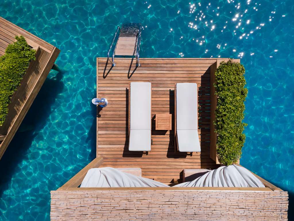 lujo hotel