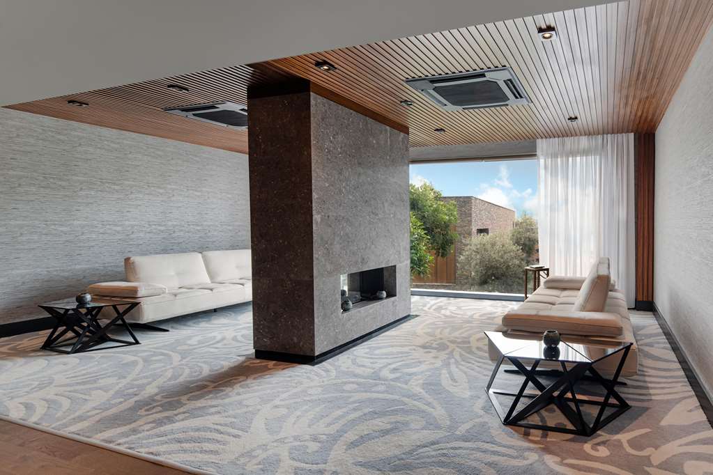 lujo hotel