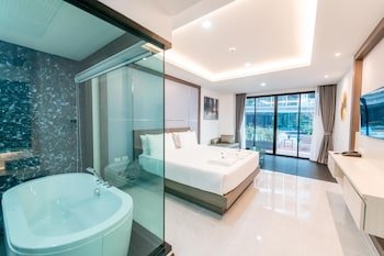 the proud hotel pattaya