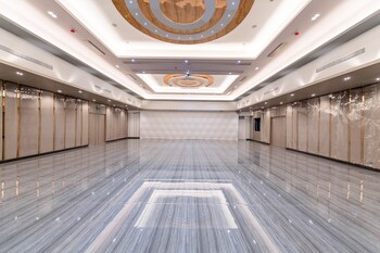 the proud hotel pattaya