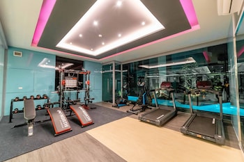 the proud hotel pattaya