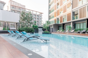 the proud hotel pattaya