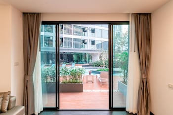 the proud hotel pattaya