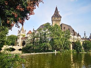 Crowne Plaza Budapest, An Ihg Hotel,Danube River>>Budapest,4 star