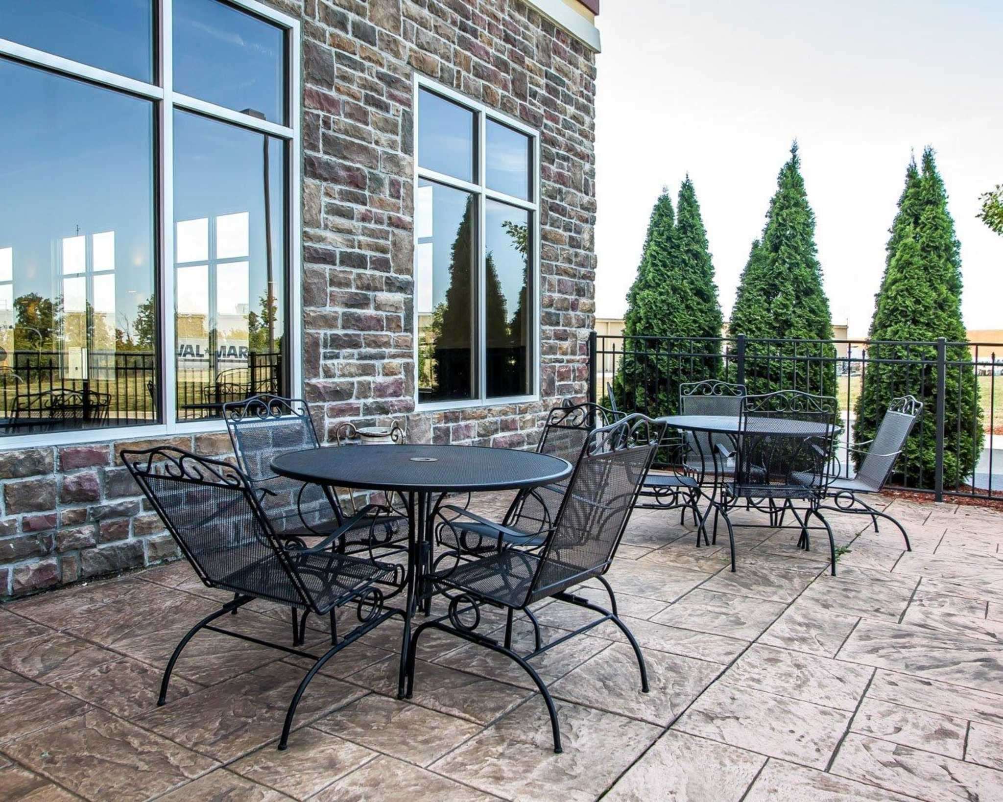comfort suites troy i75