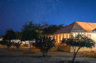 wind desert camp