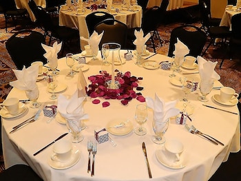 norwood inn and suites la crosse