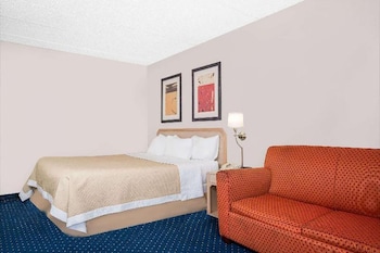 norwood inn and suites la crosse