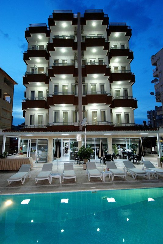 lara diamond hotel