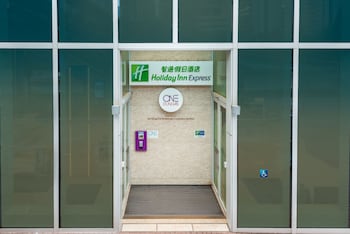 holiday inn express hong kong mongkok by ihg