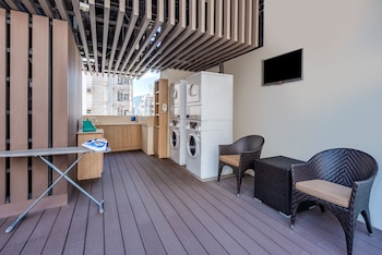 holiday inn express hong kong mongkok by ihg