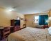 econo lodge near bluefield college