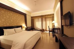 shiva oasis resort