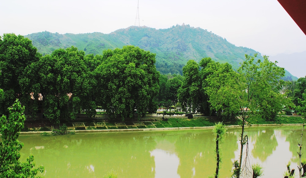 mannat resorts