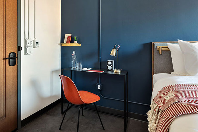 the revolution hotel