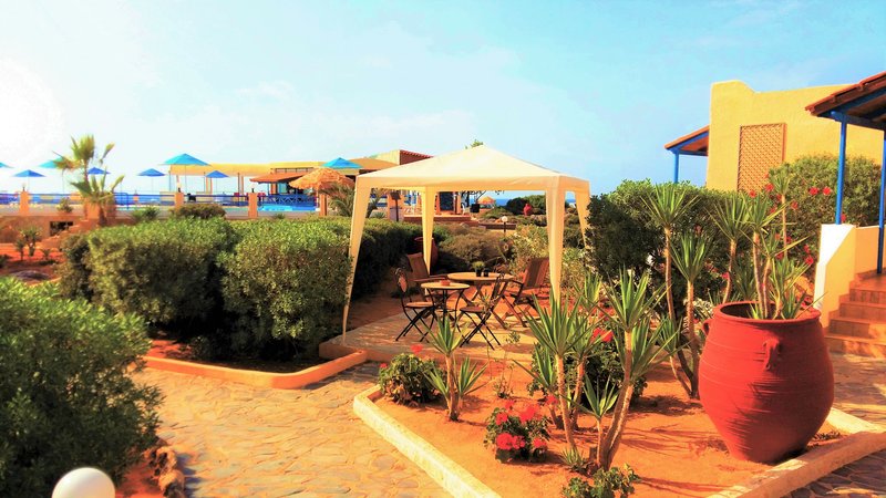 zorbas beach village hotel