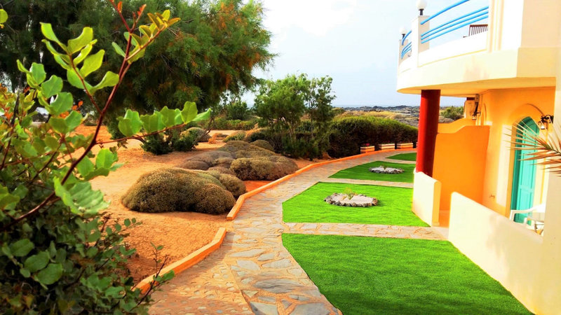 zorbas beach village hotel