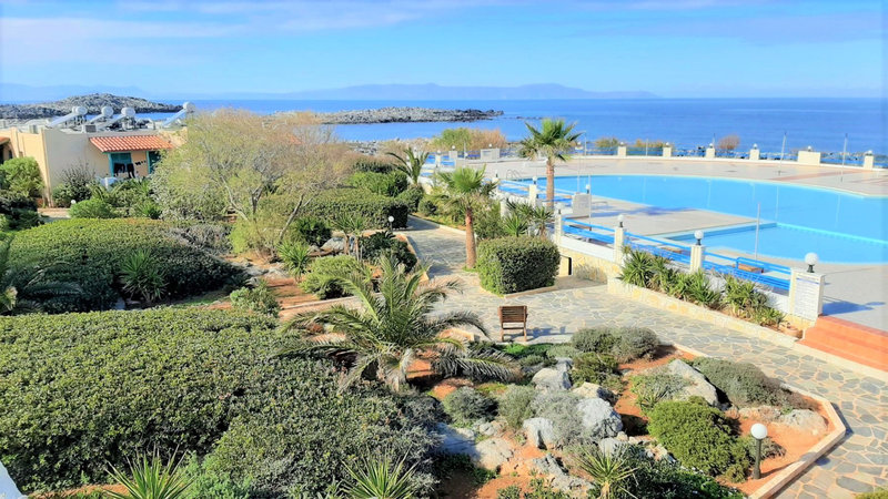 zorbas beach village hotel