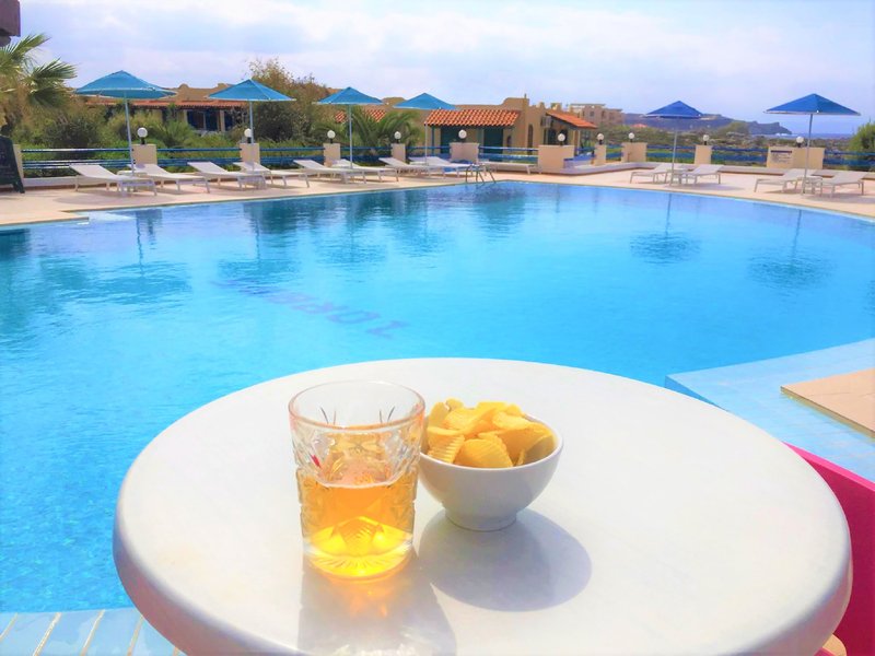 zorbas beach village hotel