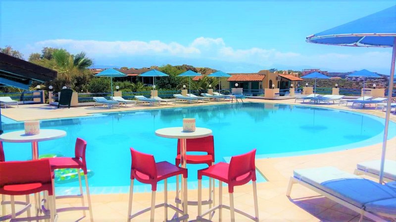 zorbas beach village hotel