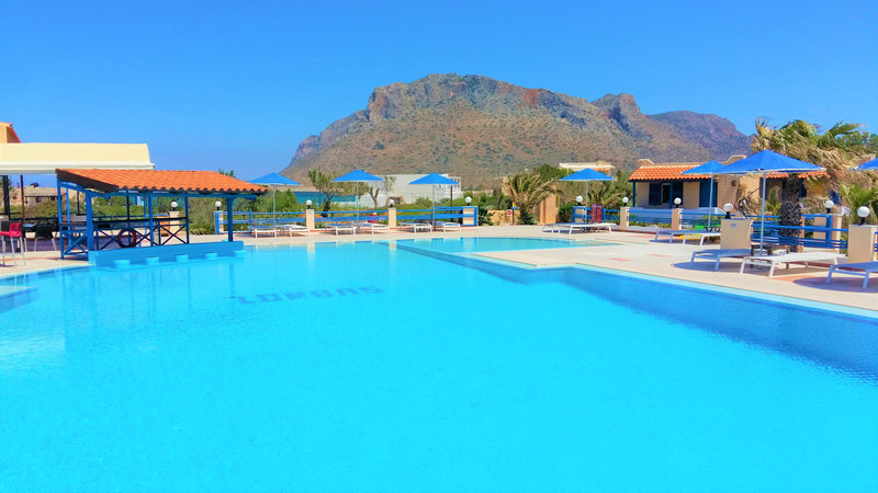 zorbas beach village hotel