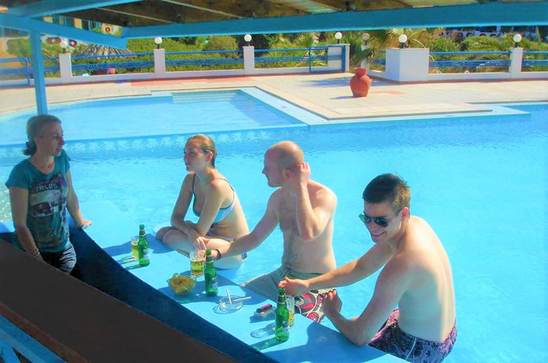 zorbas beach village hotel
