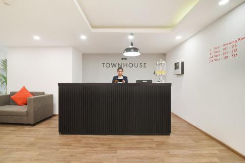 super townhouse srm kuppakonam pudur