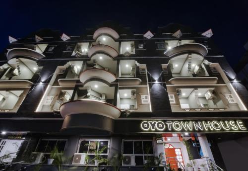 super townhouse srm kuppakonam pudur