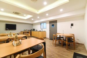 super townhouse srm kuppakonam pudur