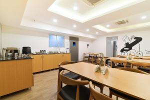 super townhouse srm kuppakonam pudur