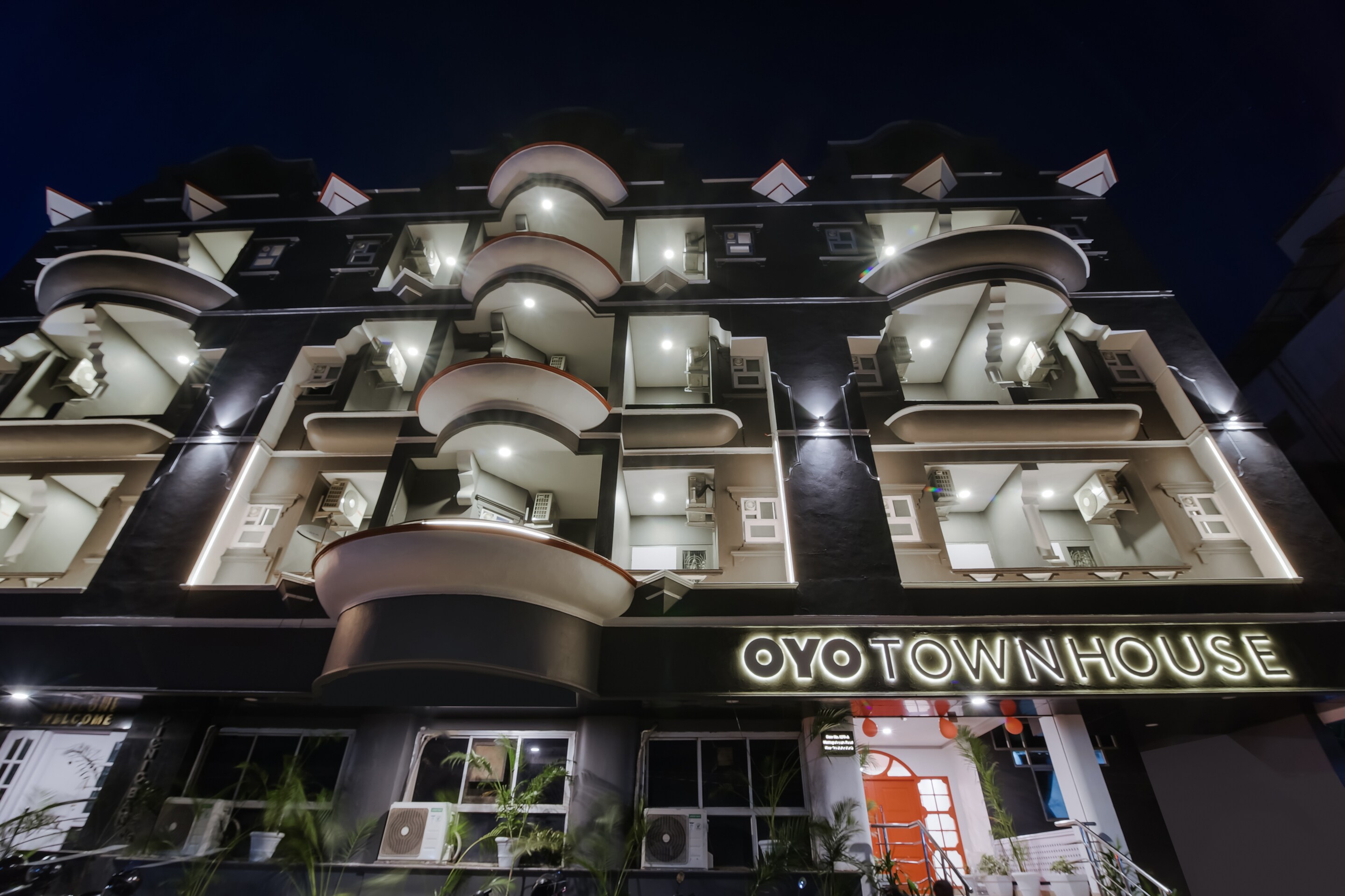 super townhouse srm kuppakonam pudur