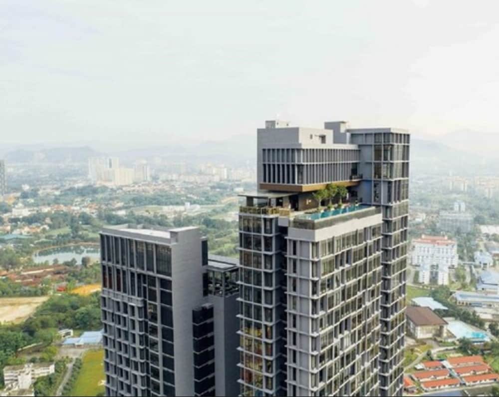 expressionz starlight suites by mykey global