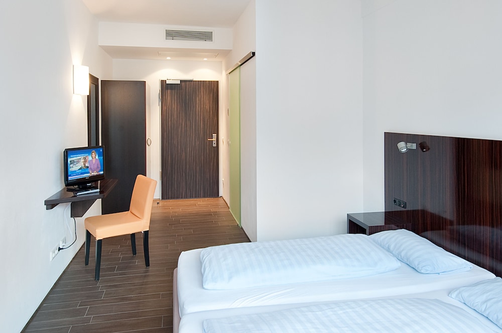 jaegers munich hostel