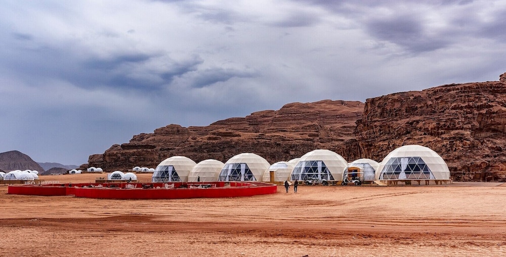 wadi rum ufo luxotel campsite