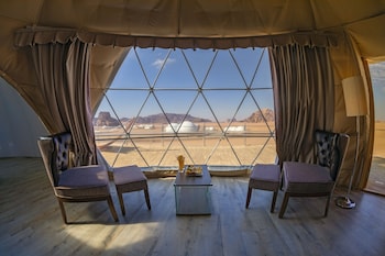 wadi rum ufo luxotel campsite
