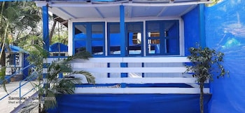 cafe blue hotel