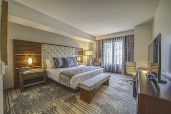 legacy resort hotel and spa