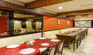 Hotel Crown,Near Tapovan Circle,3 star