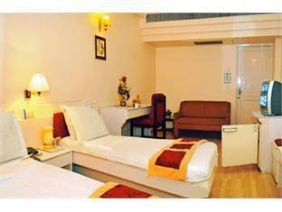 hotel crown
