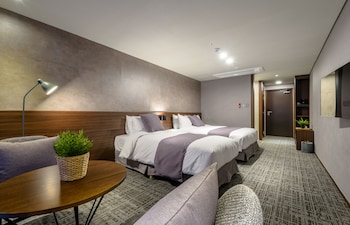 hotelwithcity