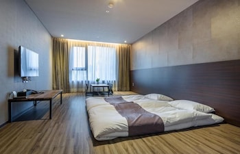 hotelwithcity