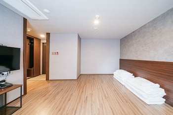 hotelwithcity