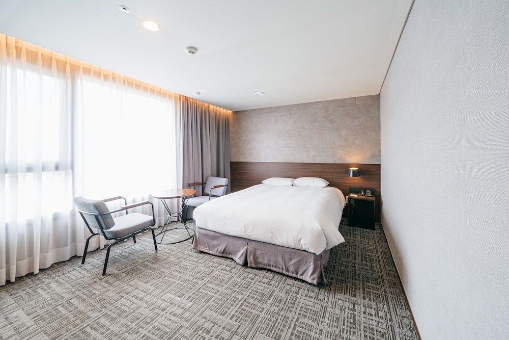 hotelwithcity