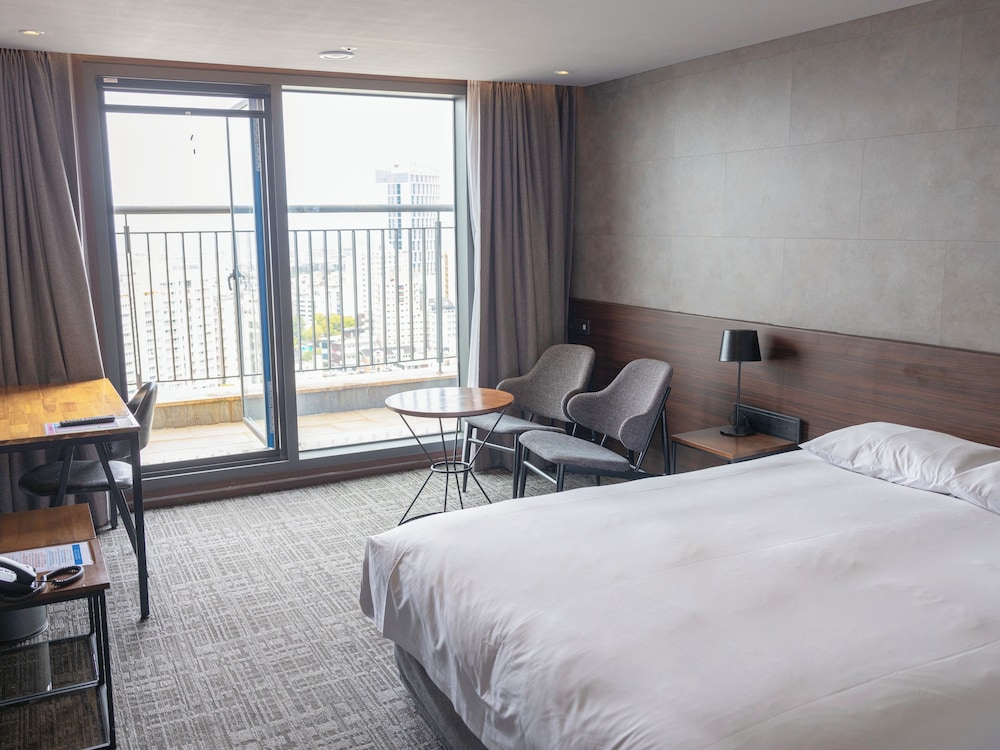 hotelwithcity