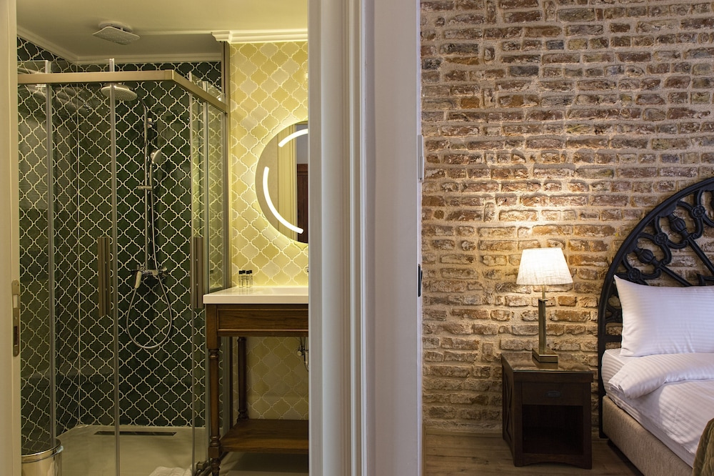 mest hotel istanbul sirkeci