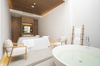 melia phuket mai khao