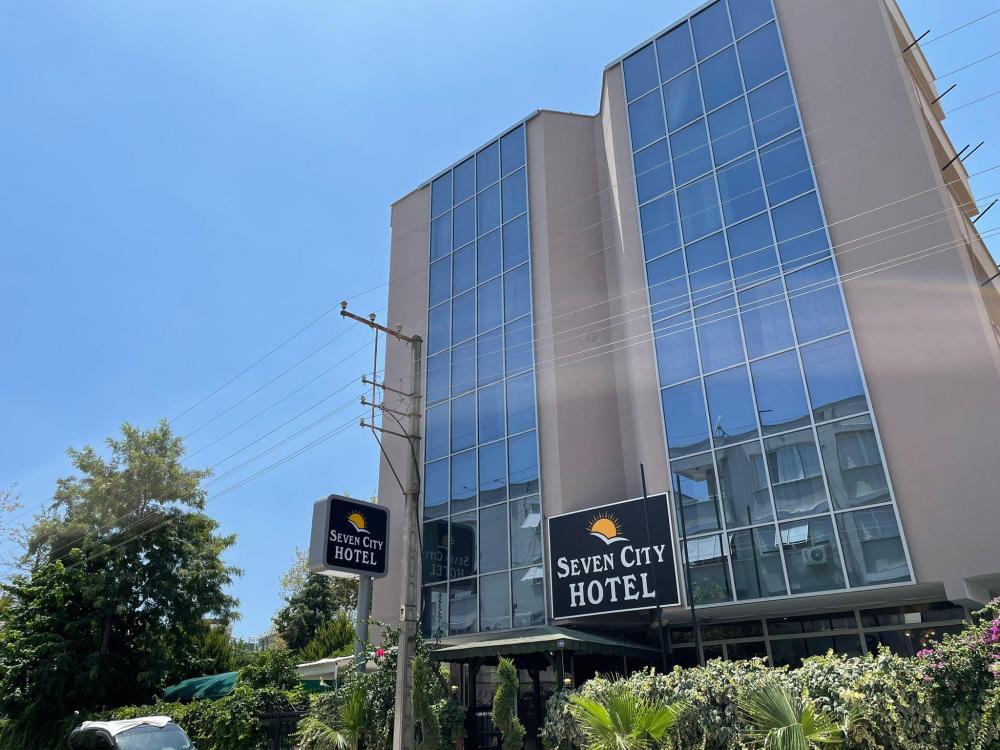 seven city hotel