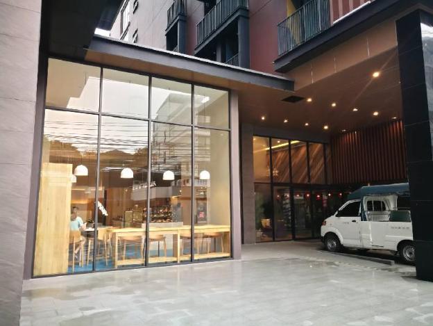 the quart ruamrudee by uhg