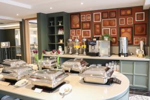 the quart ruamrudee by uhg