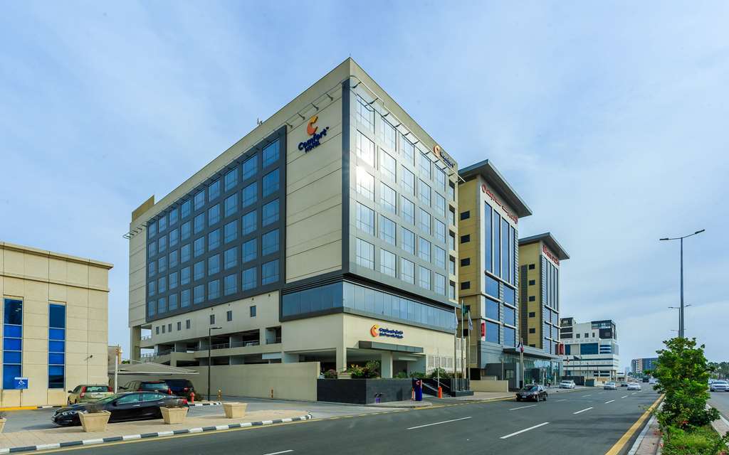 comfort hotel jeddah king road